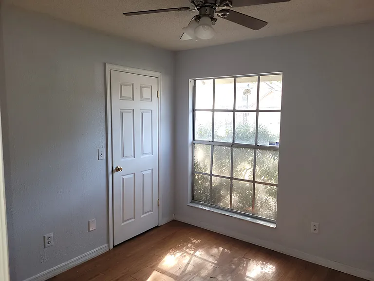 1028 McCully Ct — Photo 11