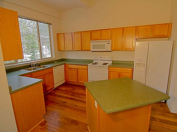 5th image of 12616 Zurich Pl APT 3