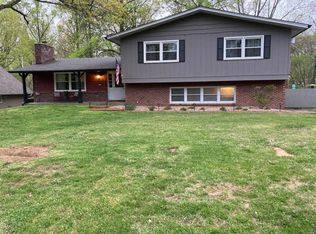 3 Briarwood Ln, Crystal City, MO 63019