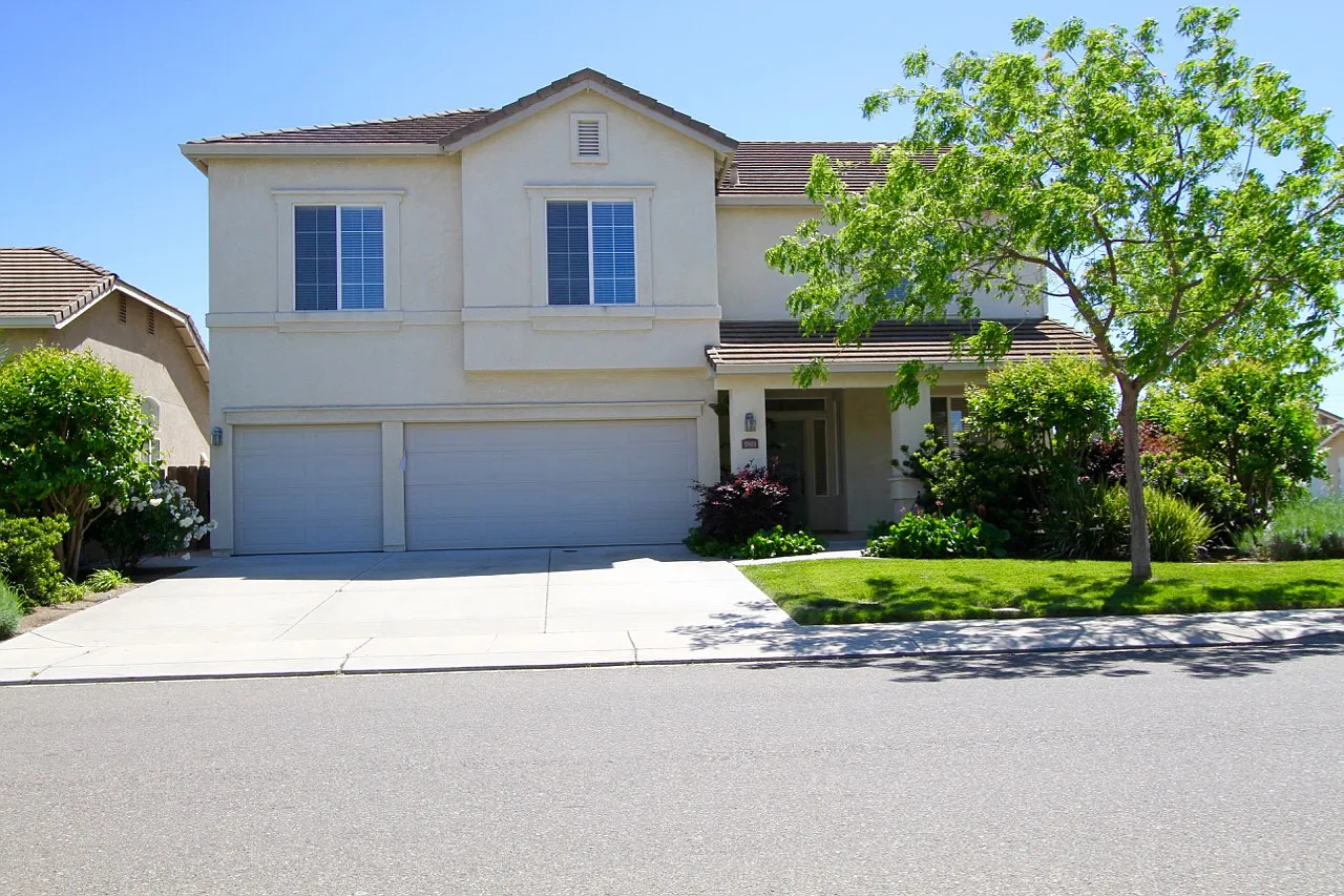 2824 Black Mountain Way photo 1