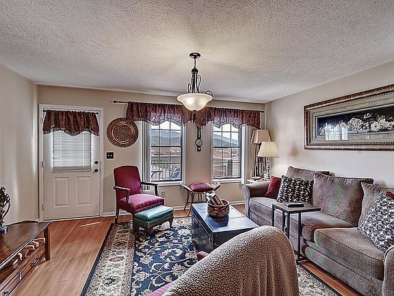4th image of 213 S Cedar Ave APT 6