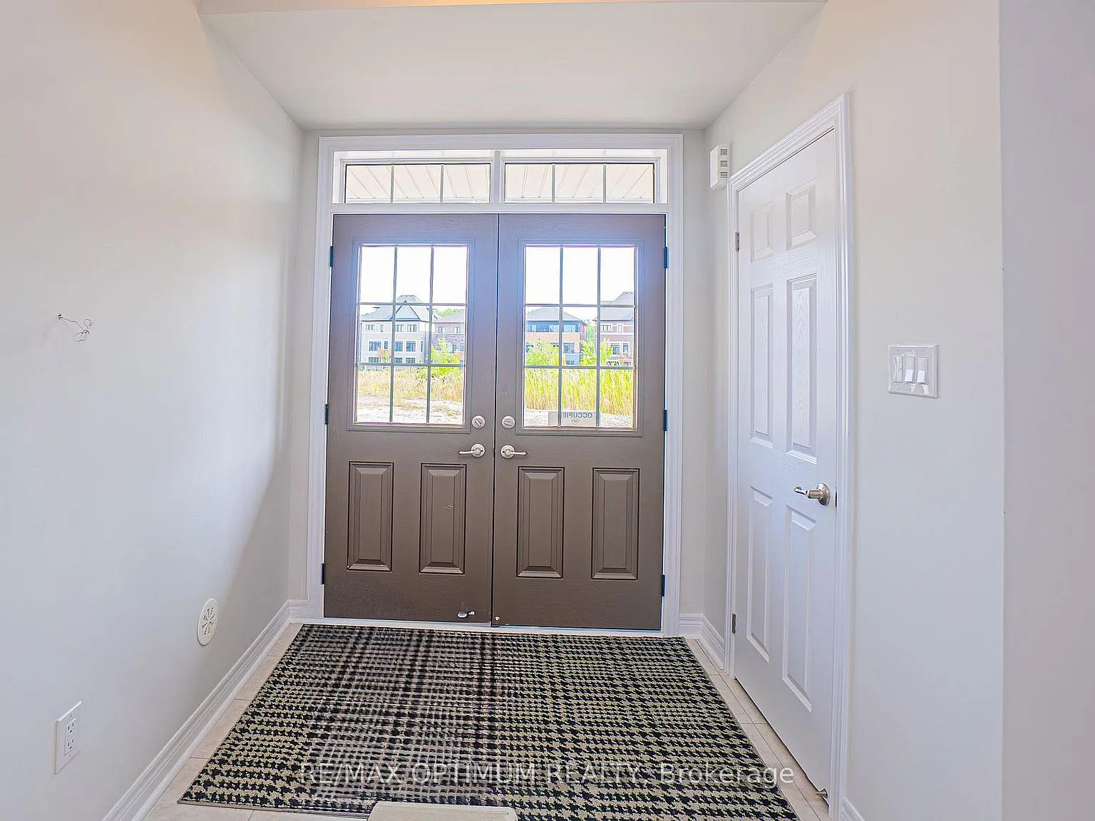 4 bed, $3,300 — Photo 3