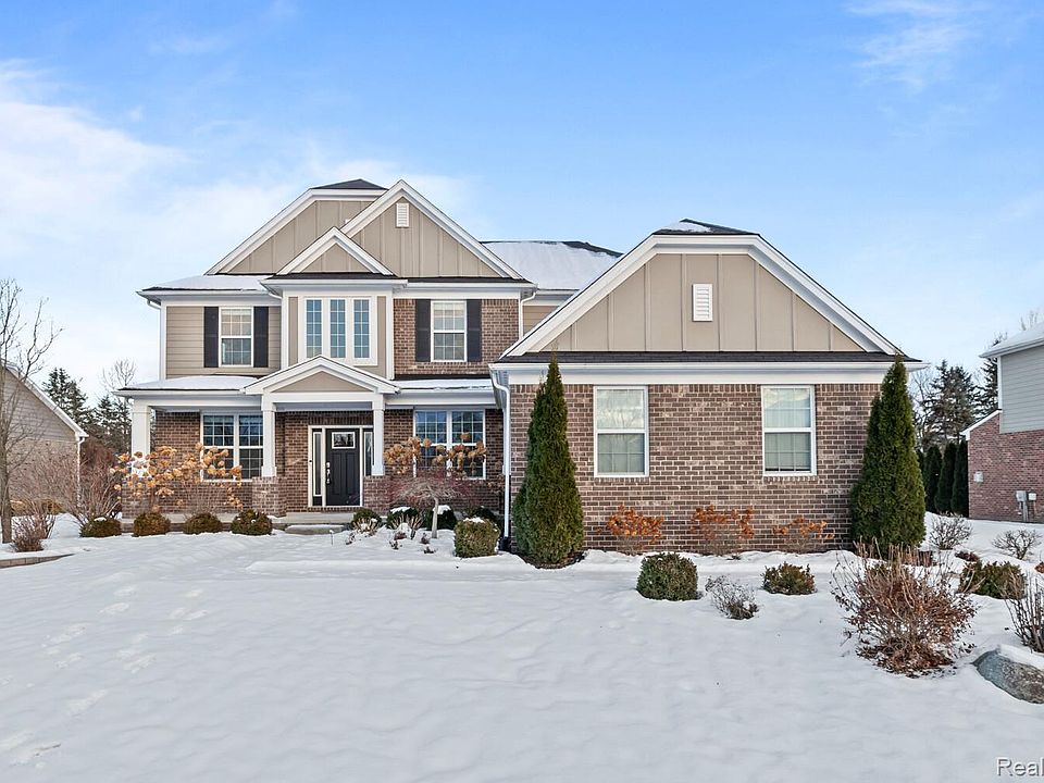 1st image of 1526 Hickory Ridge Ct S