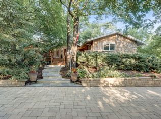 26659 N Longwood Rd, Lake Forest, IL 60045