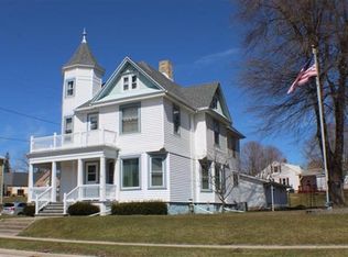 411 Elizabeth St, Mishicot, WI 54228