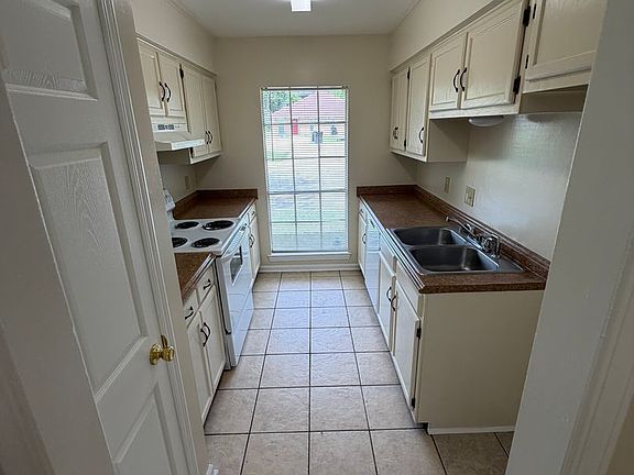 4th image of 8154 Jefferson Park Dr #8154
