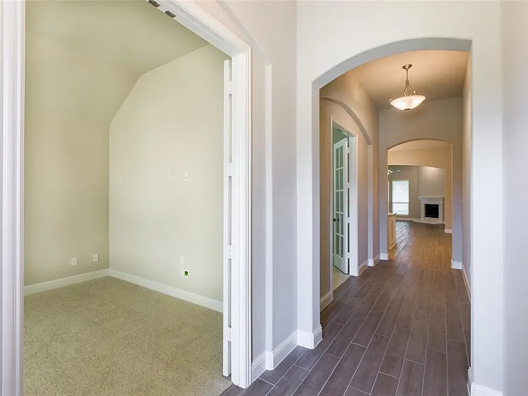 7024 Trailhead St — Photo 5