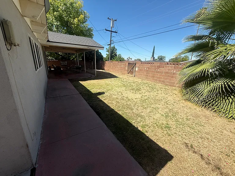 3212 Covina St — Photo 34