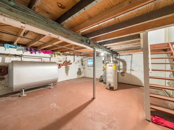 226-10 147th Avenue image 33 of 35