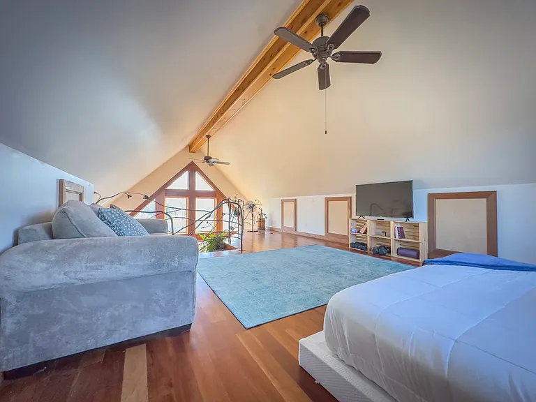 8057 Westshore Ct — Photo 10