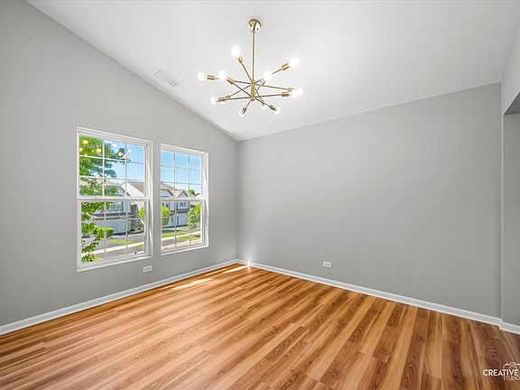 5th image of 3152 Ollerton Ave