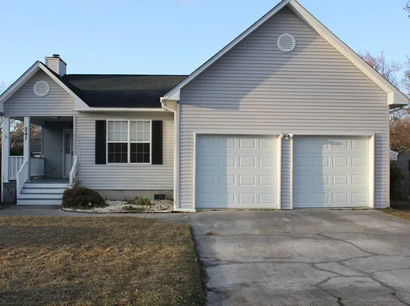 241 Two Hitch Rd, Goose Creek, SC 29445