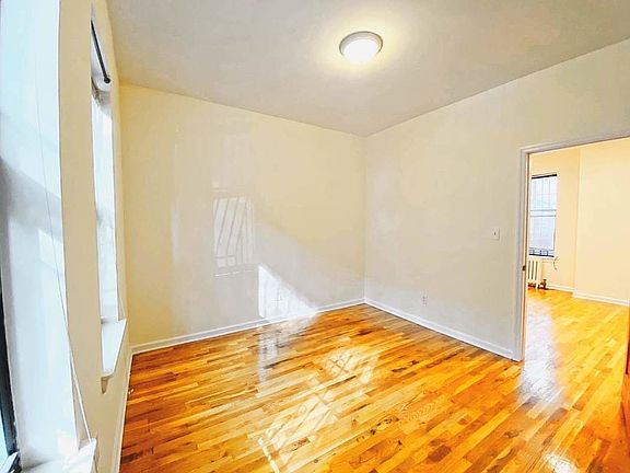 3rd image of 807 8th Ave Ste 1