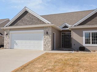 2945 Platinum Dr NE, Rochester, MN 55906