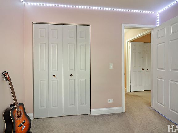 2nd image of 1300 Cromwell Ct #1300