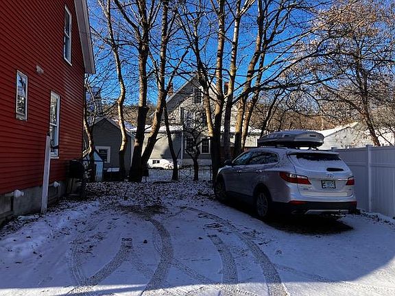 Rear parking for 2 cars