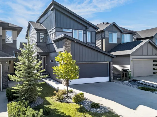 22519 96th Ave NW, Edmonton, AB T5T 3N5