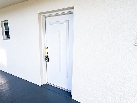 4th image of 4255 N University Dr APT 308