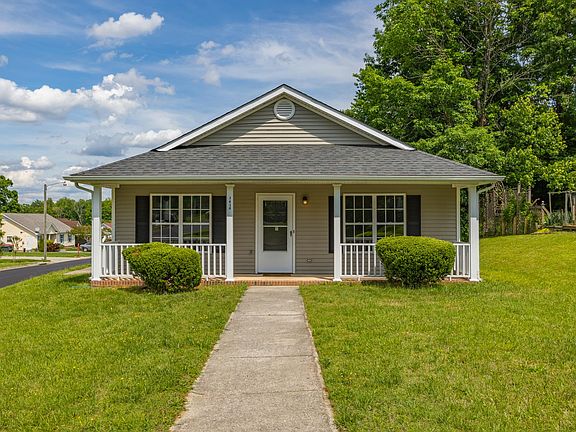 2nd image of 3418 Dickerson Ln