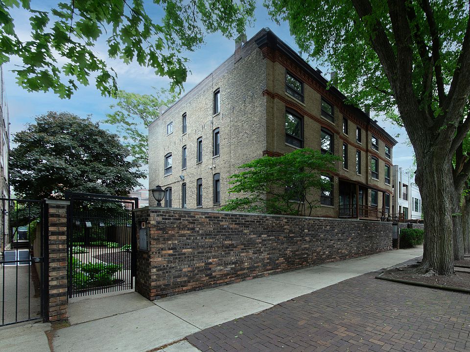 1st image of 2145 N Lakewood Ave APT 1NR