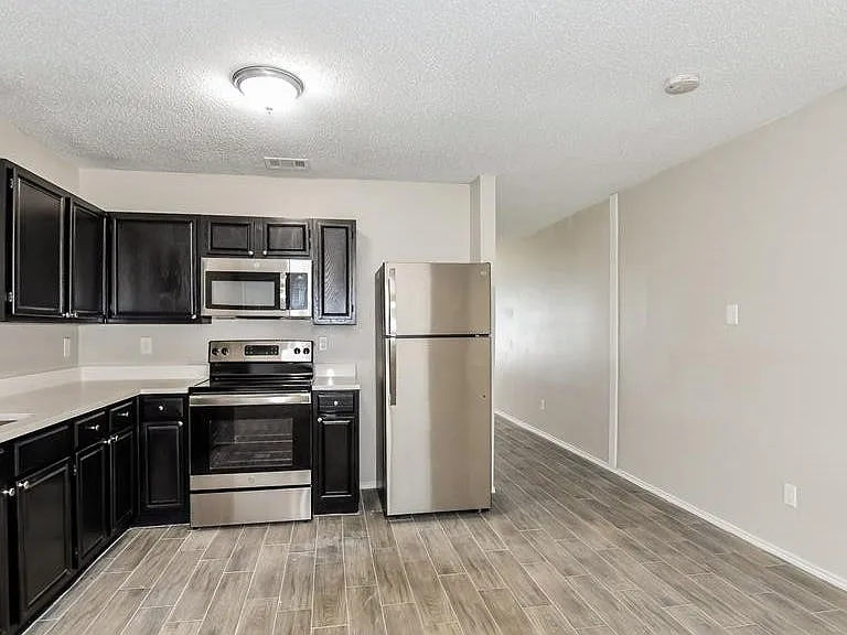 1708 Beau Ct — Photo 26