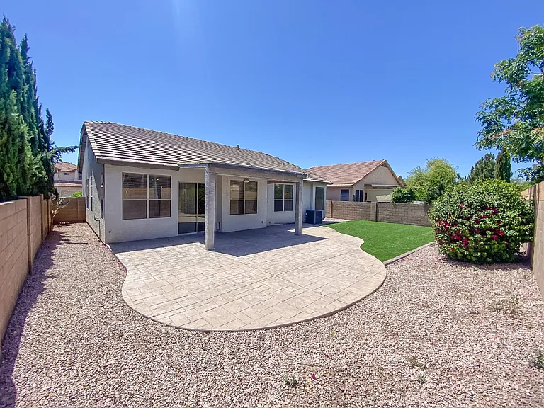 3918 E Juanita Ave — Photo 27