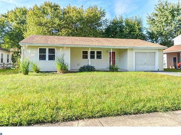 2nd image of 101 W Shady Dr