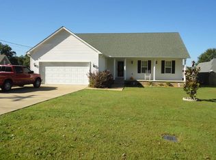 327 Steed St, Henderson, TN 38340