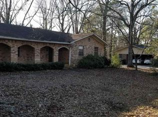 1556 Adrian Dr, Riverdale, GA 30296