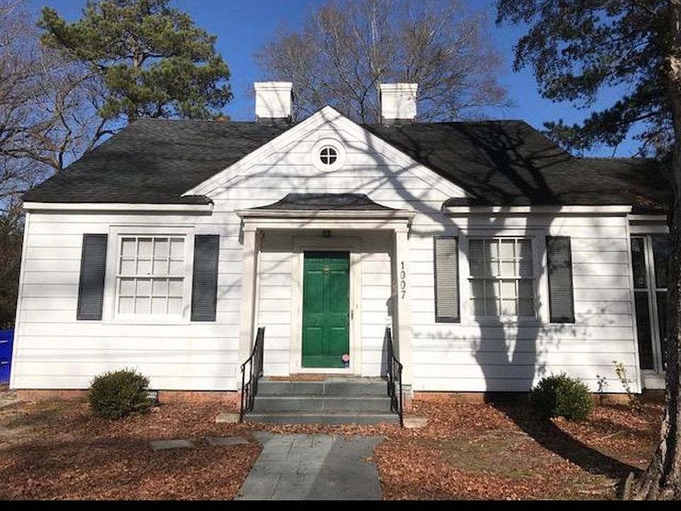 1st image of 1007 E 3rd St