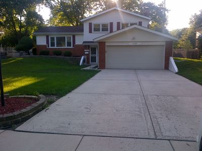 7122 Beechnut Ln, Darien, IL, 60561
