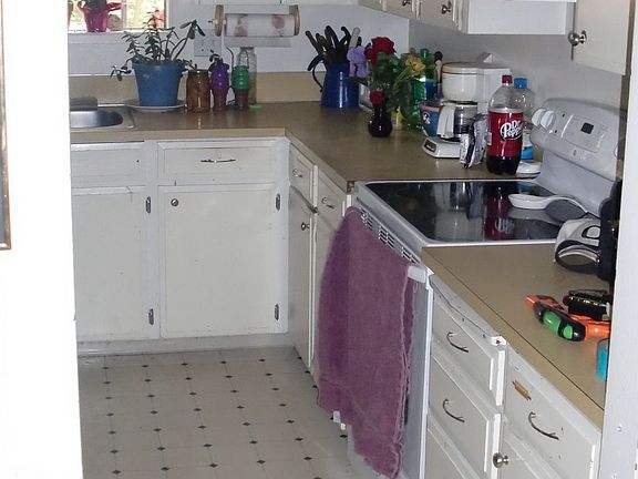 Entrance to Kitchen and Nook