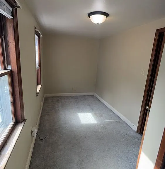 1219 State St — Photo 10