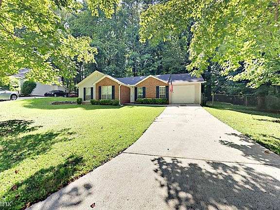 2033 Pine Cone Dr SW Atlanta GA
