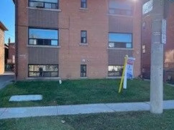 839 Cosburn Ave #202, Toronto, ON M4C 2V9