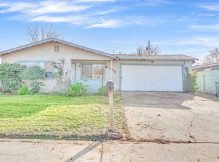 425 Citrus Ave, Los Banos, CA 93635
