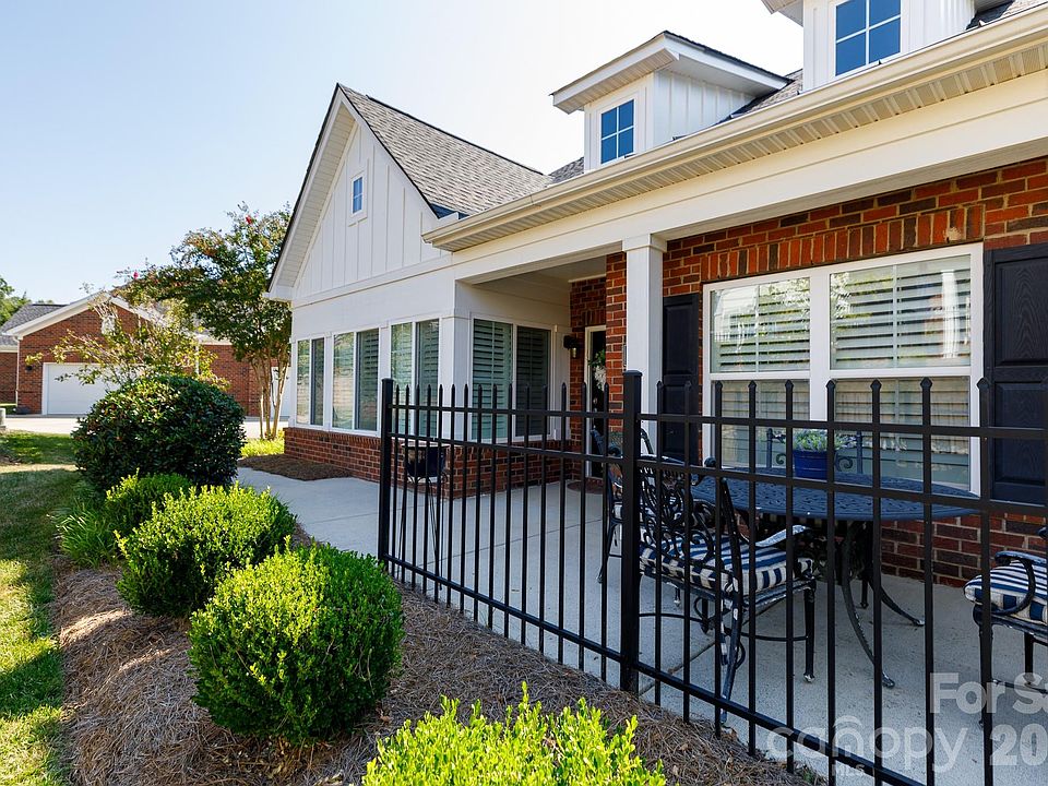 1st image of 399 Quinby Way