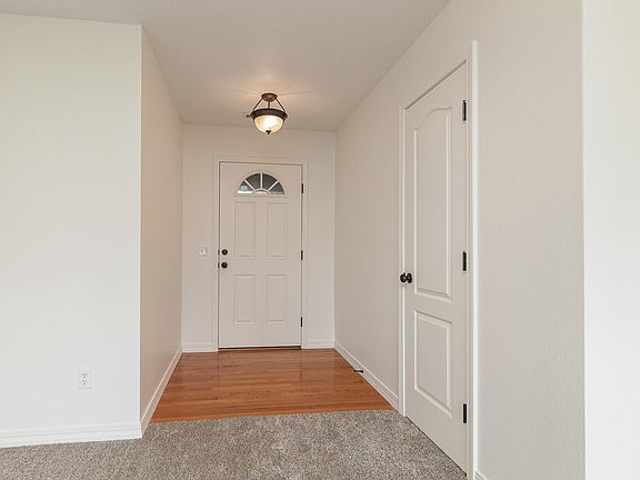 4th image of 614 S Ashton Avenue