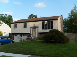971 Decker Ln, Warminster, PA 18974