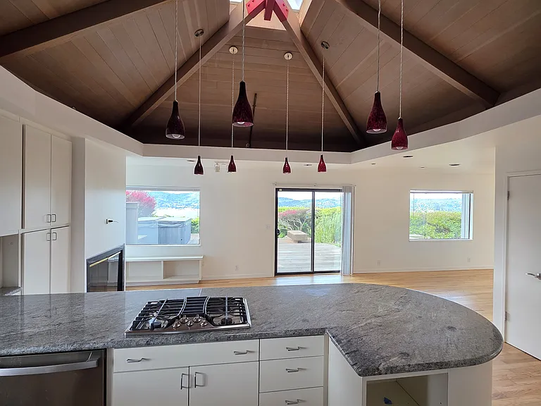 118 Hacienda Dr — Photo 73