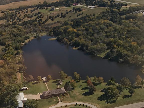 8 1/2 Acre Private Lake 