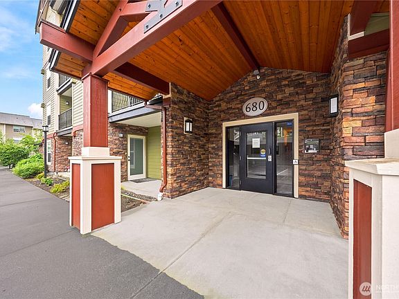 2nd image of 680 32nd Street #C308