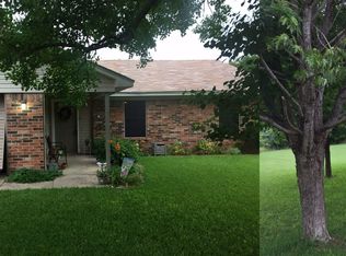 312 Lindenwood Ln S, Hewitt, TX 76643