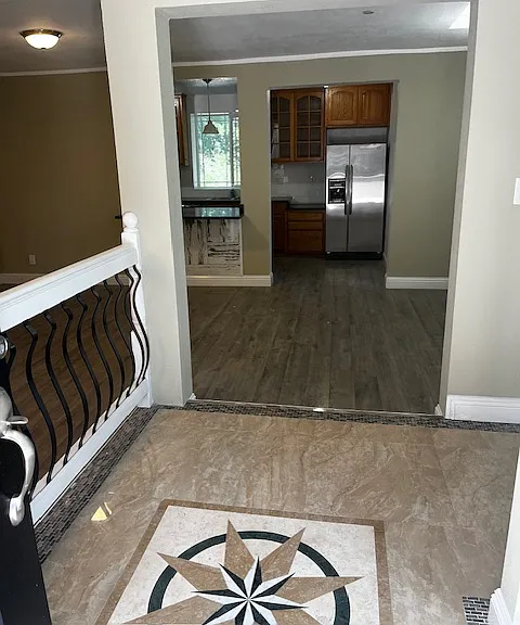 2101 La Madrona Dr — Photo 2