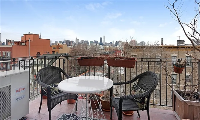 Sold by Citi Habitats | media 17