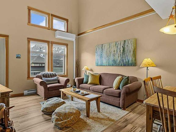 4th image of 107 S Montane Rd #307