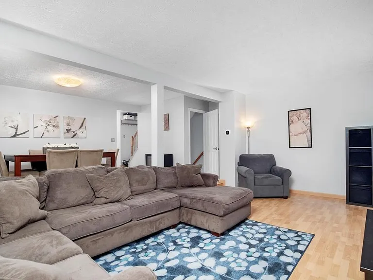9454 Fens Holw — Photo 7