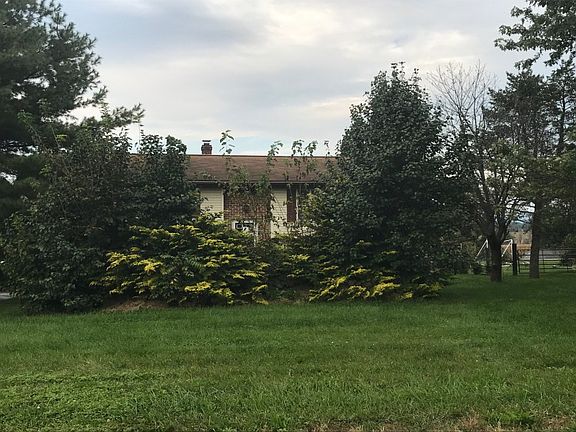 2nd image of 141 Elk Dr