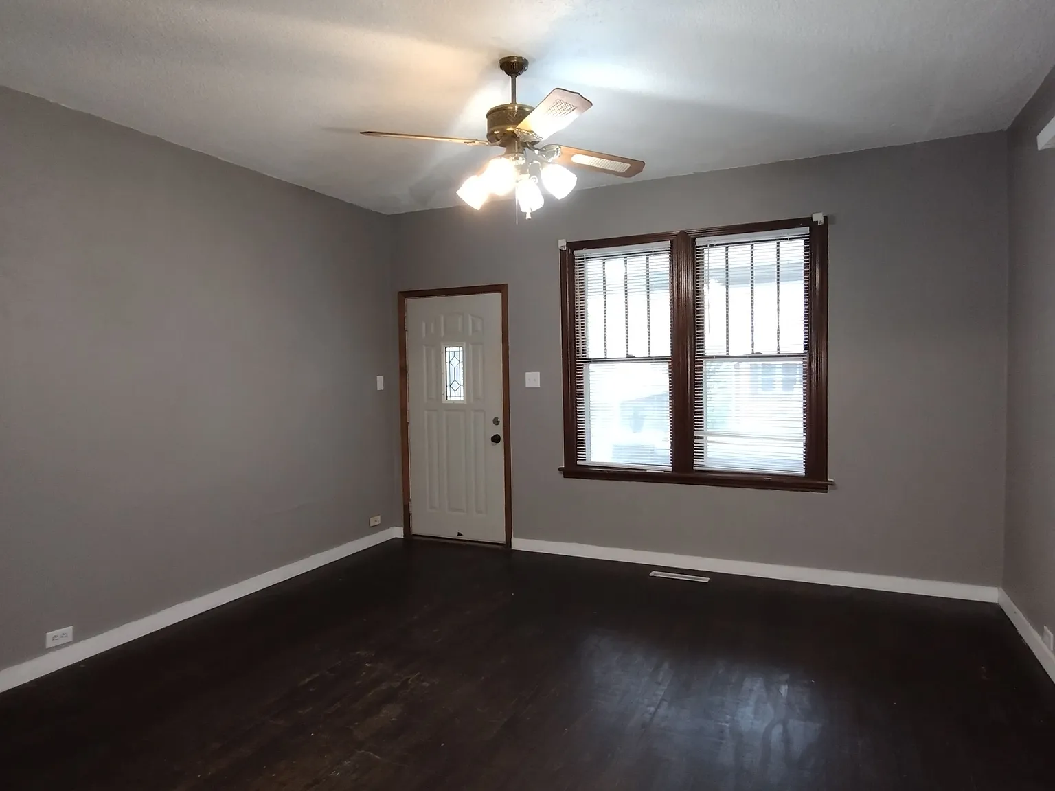 3 bed, 2.0 bath, $1,450 — Photo 3