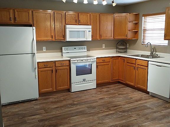 4th image of 3515 Wilder Dr